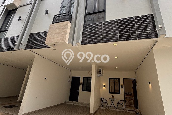 Rumah Modern 3 KT di Kedoya Jakarta Barat Semi Furnished Rumah Modern 3 KT di Kedoya Jakarta Barat Semi Furnished