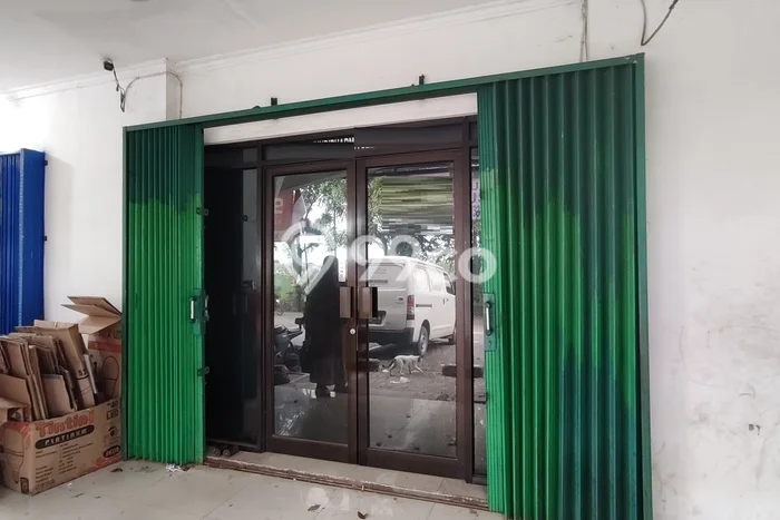 AREA PREMIUM! Ruko Disewakan di Bekasi Utara, Luas 129m2m², Jalan Strategis AREA PREMIUM! Ruko Disewakan di Bekasi Utara, Luas 129m2m², Jalan Strategis