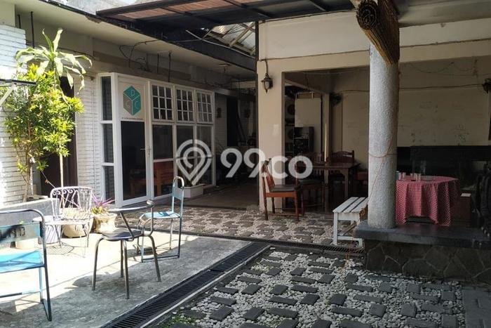 Jual Rumah Mewah Elegan Dengan View Eksklusif di Supratman, Bandung Jual Rumah Mewah Elegan Dengan View Eksklusif di Supratman, Bandung