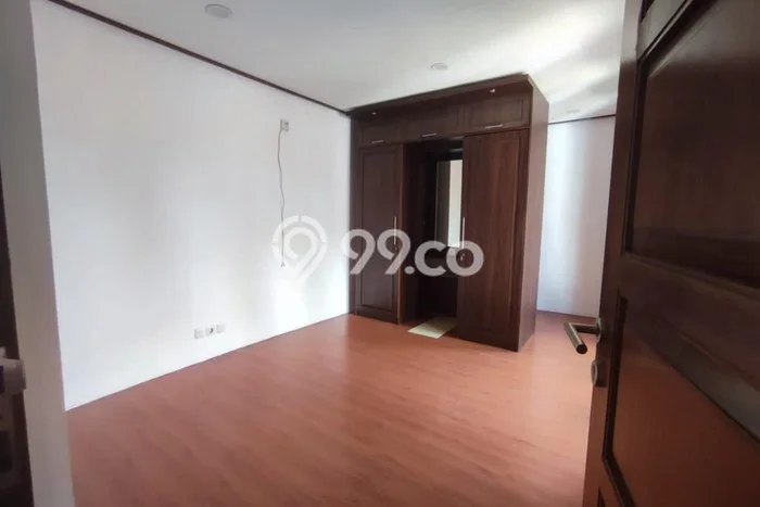 AREA KOMERSIAL! Kantor Disewakan di Bandung Kota, Luas 375m², Jalan Strategis AREA KOMERSIAL! Kantor Disewakan di Bandung Kota, Luas 375m², Jalan Strategis