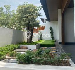 Rumah di Tembalang, Semarang, LT 400m² Bangunan 380m² - INVESTASI TERBAIK! Rumah di Tembalang, Semarang, LT 400m² Bangunan 380m² - INVESTASI TERBAIK!