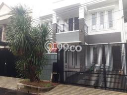 Lokasi terbaik! Rumah siap huni dikontrakkan di Kelapa Gading LB 153m2 Lokasi terbaik! Rumah siap huni dikontrakkan di Kelapa Gading LB 153m2