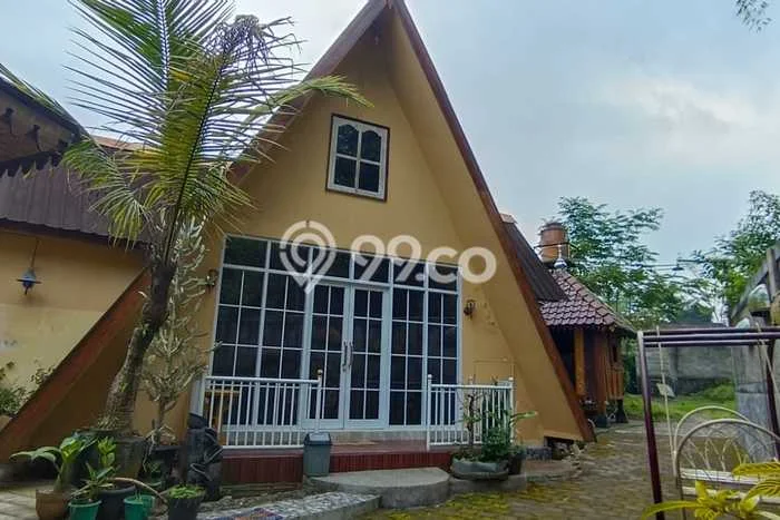 Jual Segera! Vila Kawasan Turi, Ukuran 1126m2m², Posisi Premium akses ke berbagai kebutuhan Jual Segera! Vila Kawasan Turi, Ukuran 1126m2m², Posisi Premium akses ke berbagai kebutuhan