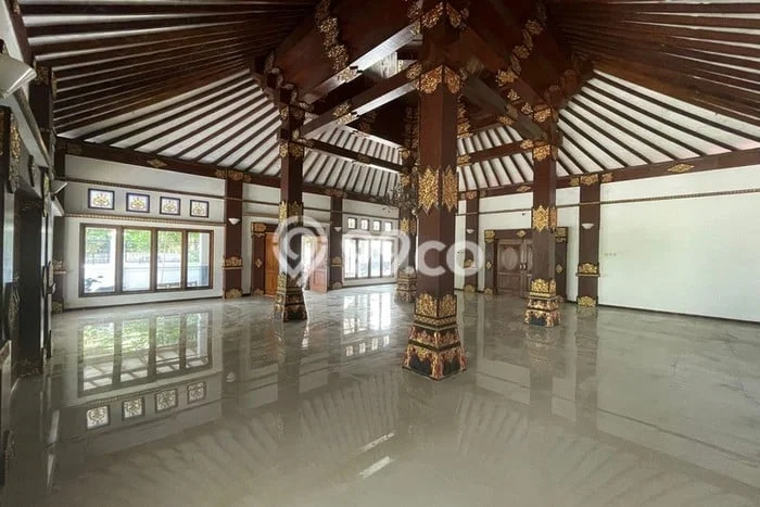 Lokasi strategis! Rumah siap pakai disewakan di Banguntapan LB 150m2 Lokasi strategis! Rumah siap pakai disewakan di Banguntapan LB 150m2