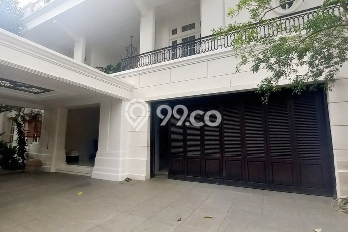 Rumah Elit Modern Tanpa Renovasi di Mega Kuningan Jakarta Selatan Rumah Elit Modern Tanpa Renovasi di Mega Kuningan Jakarta Selatan