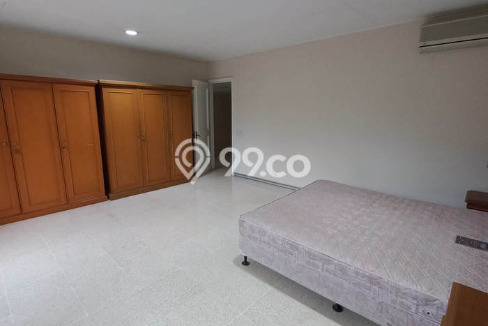 BEST CHOICE! Rumah kawasan , 4 KM, Dekat Mall, Luas 592m2m² LB 800m2m² BEST CHOICE! Rumah kawasan , 4 KM, Dekat Mall, Luas 592m2m² LB 800m2m²