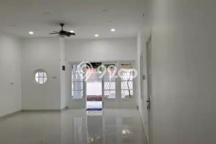 Komersial untuk disewa di Kebayoran Baru punya LT 372m2 & LB 172m2 harga sewa kompetitif Komersial untuk disewa di Kebayoran Baru punya LT 372m2 & LB 172m2 harga sewa kompetitif