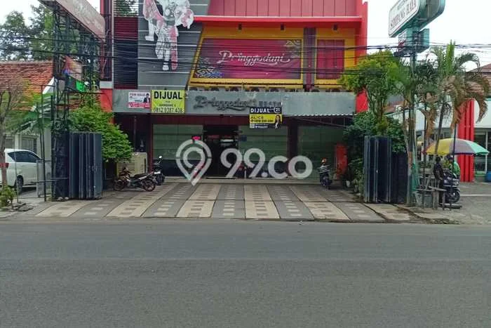SPECIAL PROPERTY! Rumah area Kejaksan, LT 509m² LB 860m² SPECIAL PROPERTY! Rumah area Kejaksan, LT 509m² LB 860m²