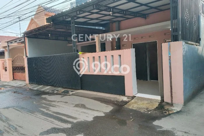 Disewakan! Rumah 5 Kamar Tidur &
4 Kamar Mandi di Cirebon Kota, Cirebon Disewakan! Rumah 5 Kamar Tidur &
4 Kamar Mandi di Cirebon Kota, Cirebon