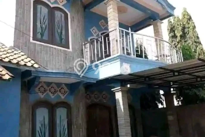 Disewakan! Rumah 4 Kamar Tidur &
2 Kamar Mandi di Cirebon Selatan, Cirebon Disewakan! Rumah 4 Kamar Tidur &
2 Kamar Mandi di Cirebon Selatan, Cirebon