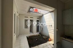 Hunian Cantik Minimalis Lb 80m2 di Ciputat, Tangerang Selatan Hunian Cantik Minimalis Lb 80m2 di Ciputat, Tangerang Selatan