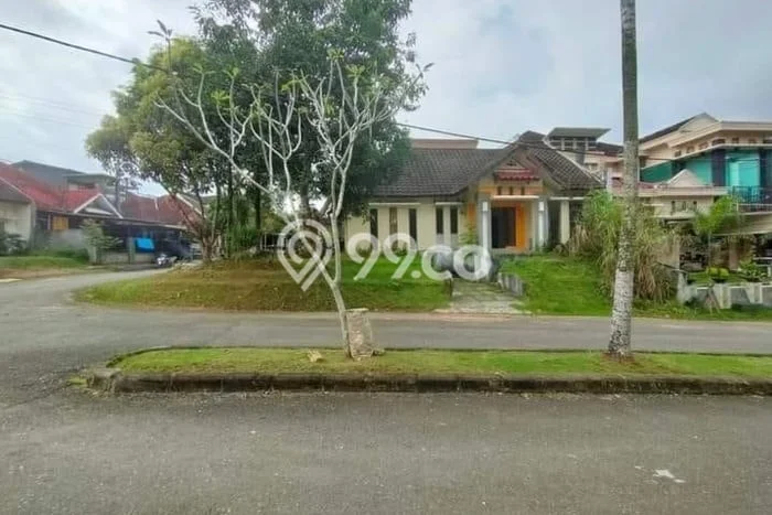 Rumah Modern Minimalis 5 Kamar Bisa Langsung Pindah di Loa Janan Ilir Rumah Modern Minimalis 5 Kamar Bisa Langsung Pindah di Loa Janan Ilir