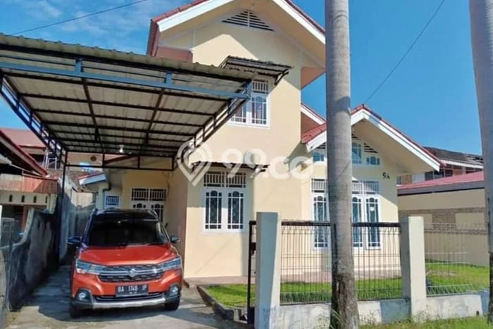 For Sale Rumah 4 Kamar Lokasi Ideal Bagus dan Strategis di Padang Utara For Sale Rumah 4 Kamar Lokasi Ideal Bagus dan Strategis di Padang Utara