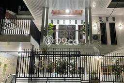 Dijual Rumah 5 Kamar Lokasi Ideal Bagus dan Strategis di Jayapura Selatan Dijual Rumah 5 Kamar Lokasi Ideal Bagus dan Strategis di Jayapura Selatan