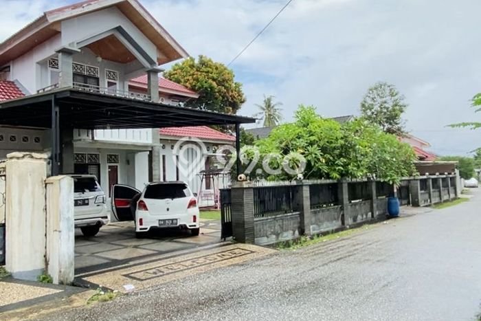 Ready to Use! Premium House LT 1309m2 Desain Elegan di Tangkerang Ready to Use! Premium House LT 1309m2 Desain Elegan di Tangkerang