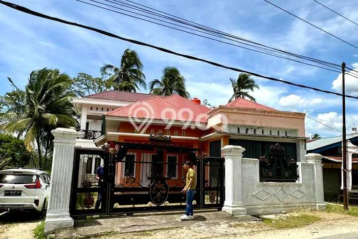 For Sale Rumah 4 Kamar Lokasi Strategis Nyaman dan Strategis di Kubung For Sale Rumah 4 Kamar Lokasi Strategis Nyaman dan Strategis di Kubung