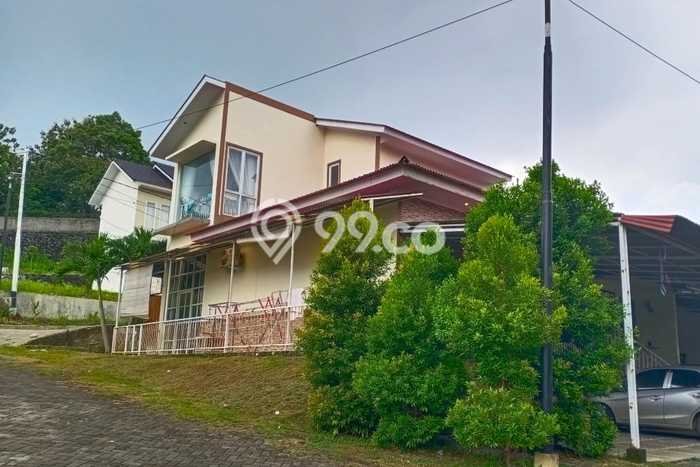 Rumah Luas Tanah 207m² di Wenang, Manado - Akses Mudah Rumah Luas Tanah 207m² di Wenang, Manado - Akses Mudah