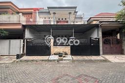 Dijual Rumah 5 Kamar Lokasi Ideal Nyaman dan Strategis di Sidoarjo Dijual Rumah 5 Kamar Lokasi Ideal Nyaman dan Strategis di Sidoarjo