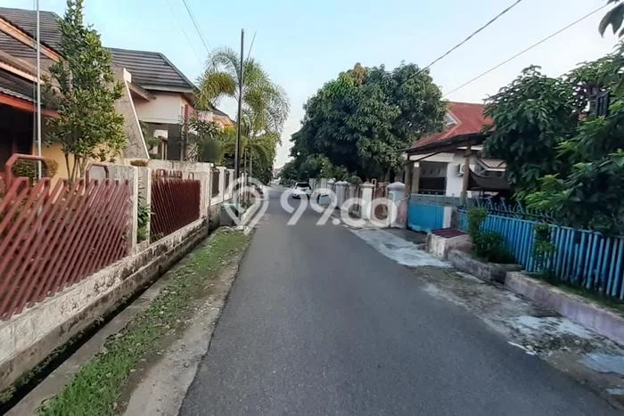 Jual Rumah Favorit Siap Huni LB 280m2 di Padang Timur, Padang Jual Rumah Favorit Siap Huni LB 280m2 di Padang Timur, Padang
