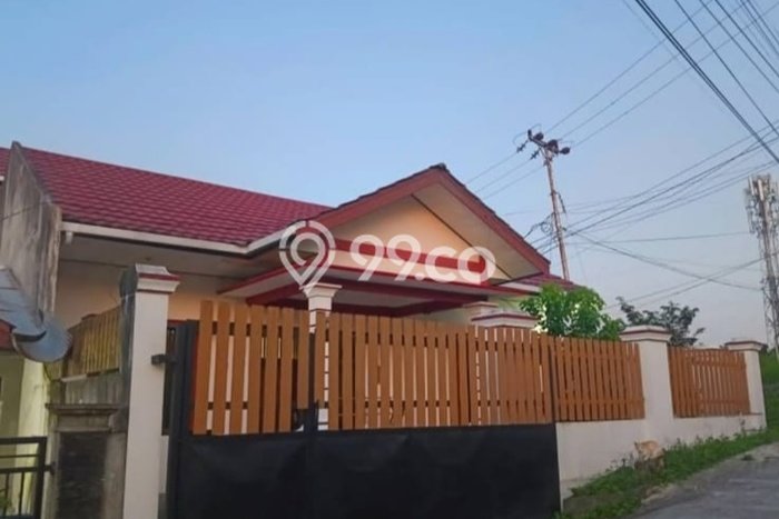 Rumah Modern 4 KT LT 170m2 di Batu Ampar Rumah Modern 4 KT LT 170m2 di Batu Ampar