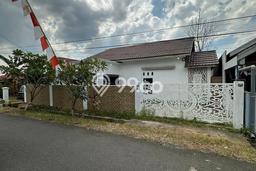 Rumah Strategis Modern Lb 225m2 di Landasan Ulin, Banjar Baru Rumah Strategis Modern Lb 225m2 di Landasan Ulin, Banjar Baru