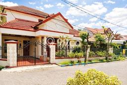 Jual Rumah Bagus Siap Huni LB 350m2 di Sedati, Sidoarjo Jual Rumah Bagus Siap Huni LB 350m2 di Sedati, Sidoarjo