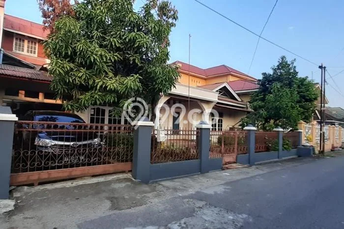 Jual Rumah Favorit Siap Huni LB 280m2 di Padang Timur, Padang Jual Rumah Favorit Siap Huni LB 280m2 di Padang Timur, Padang