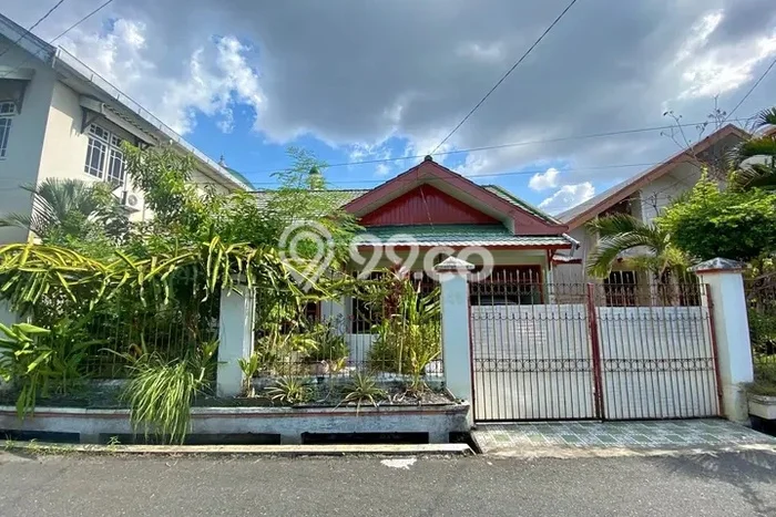 Jual Rumah Strategis Bagus Punya 3 KT di Banjarmasin Timur Banjarmasin SHM Jual Rumah Strategis Bagus Punya 3 KT di Banjarmasin Timur Banjarmasin SHM
