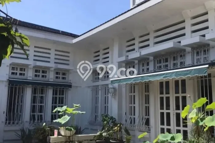KESEMPATAN EMAS! Rumah Premium di Padang Timur, Padang, Luas 561m² LB 200m² KESEMPATAN EMAS! Rumah Premium di Padang Timur, Padang, Luas 561m² LB 200m²