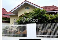Rumah Strategis Modern Lb 180m2 di Tenayan Raya, Pekanbaru Rumah Strategis Modern Lb 180m2 di Tenayan Raya, Pekanbaru
