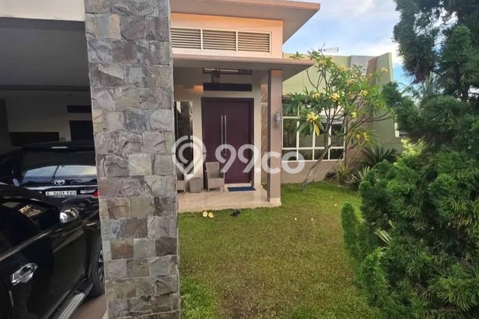 Bisa KPR! Rumah Asri area Rumbai, Luas 565m² Bangunan 300m² Bisa KPR! Rumah Asri area Rumbai, Luas 565m² Bangunan 300m²