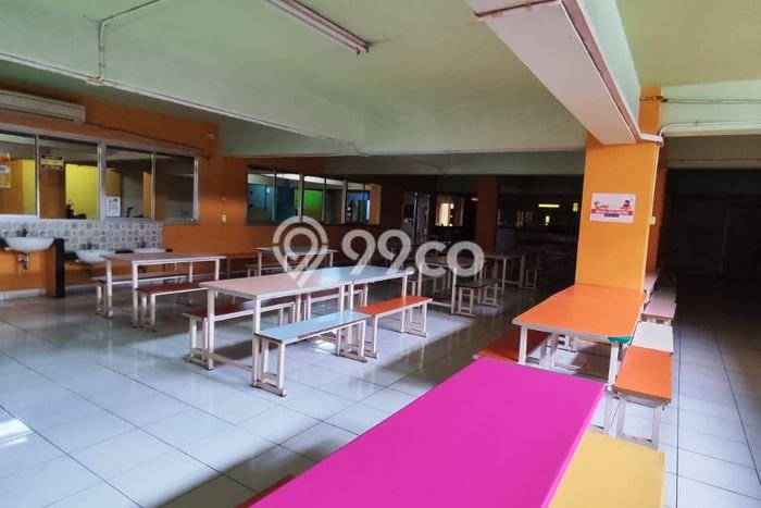 Unit Komersial Dijual di Jakarta Utara LT 4104m2 & LB 6343m2 Unit Komersial Dijual di Jakarta Utara LT 4104m2 & LB 6343m2