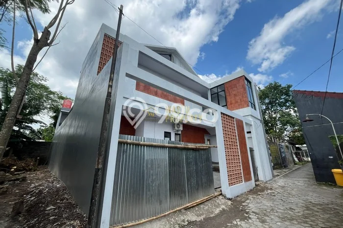 Kost Dijual di Condong Catur dengan 19 KT dan Luas 380m2 Kost Dijual di Condong Catur dengan 19 KT dan Luas 380m2