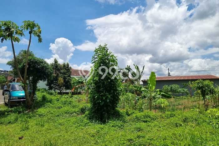 Tanah Kawasan Bisnis di Mertoyudan, Luas 201m², Cocok untuk Pengembangan Tanah Kawasan Bisnis di Mertoyudan, Luas 201m², Cocok untuk Pengembangan