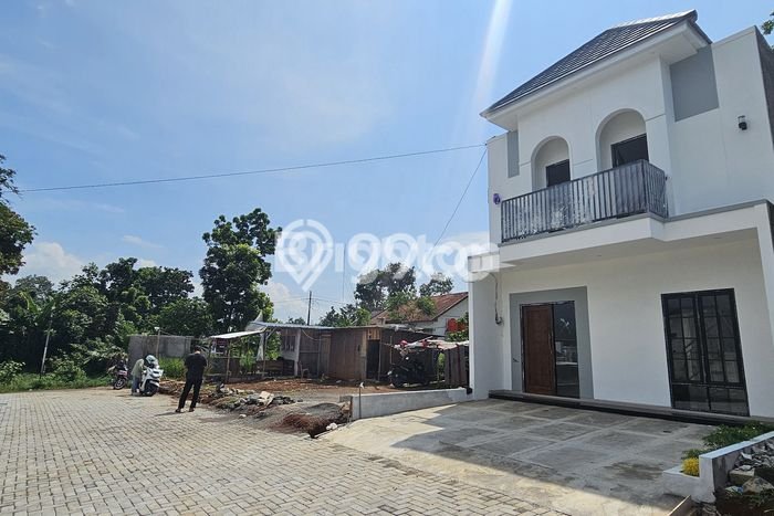 Rumah Luas Asri 3 KT Siap Huni di Pudak Payung Semarang Rumah Luas Asri 3 KT Siap Huni di Pudak Payung Semarang