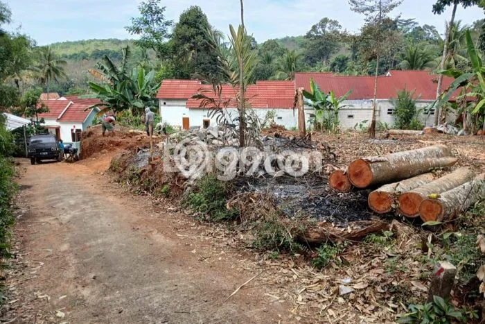 Lahan Dijual Lokasi Ungaran Timur, Semarang dengan Luas Tanah 74m2 dan Status SHM Lahan Dijual Lokasi Ungaran Timur, Semarang dengan Luas Tanah 74m2 dan Status SHM