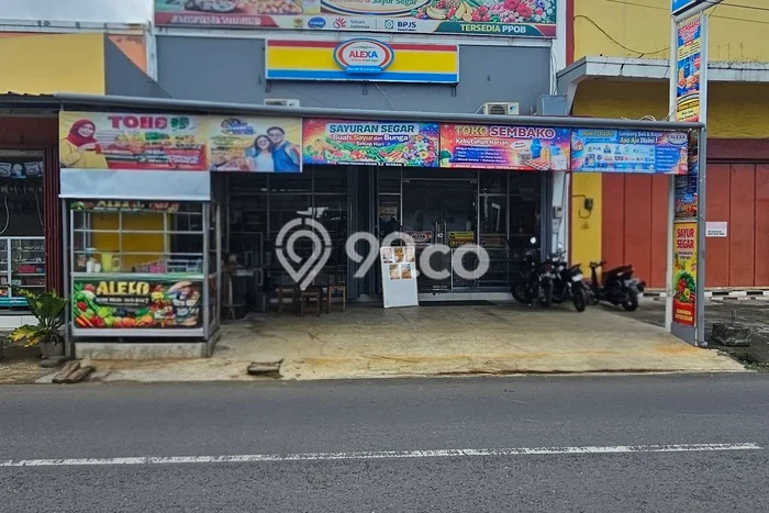 Unit Ruko Dijual di Ungaran Timur Semarang 70m2 Unit Ruko Dijual di Ungaran Timur Semarang 70m2