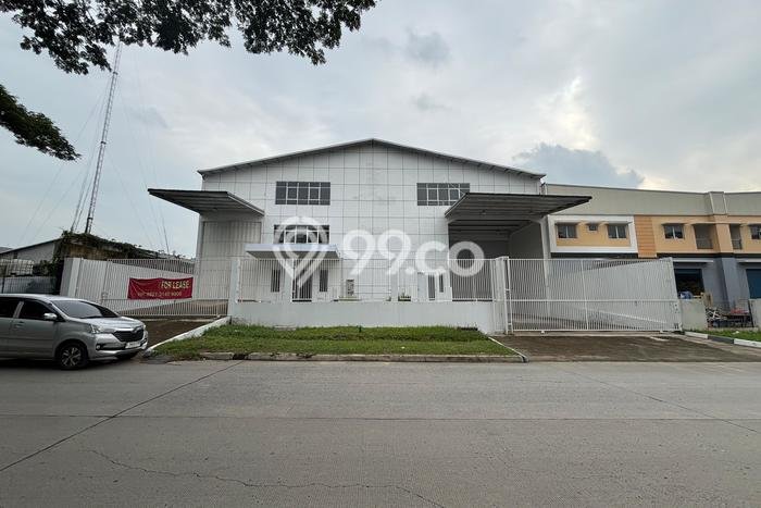 Unit Gudang Paling Strategis di Cikarang Selatan Bekasi dengan LB 2310m2 Unit Gudang Paling Strategis di Cikarang Selatan Bekasi dengan LB 2310m2