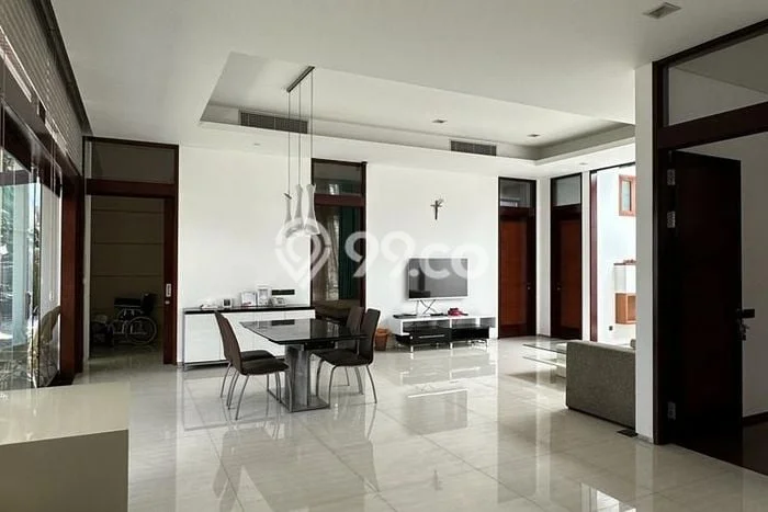 Rumah Cantik Siap Pakai Di Bandung Wetan Luas 400m2 Lokasi Strategis Rumah Cantik Siap Pakai Di Bandung Wetan Luas 400m2 Lokasi Strategis