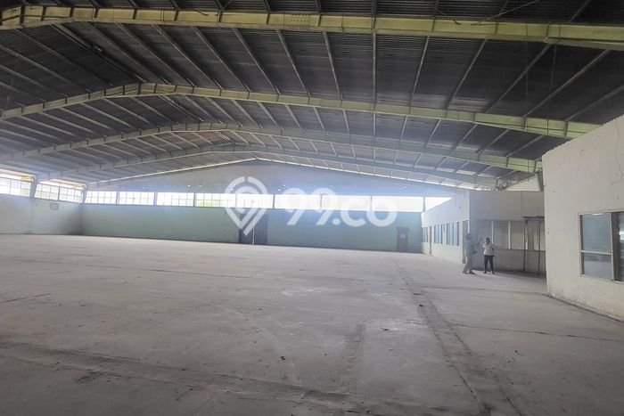 Gudang di , Luas 2000m2m², Disewakan, Area Komersial, Siap Pakai Gudang di , Luas 2000m2m², Disewakan, Area Komersial, Siap Pakai