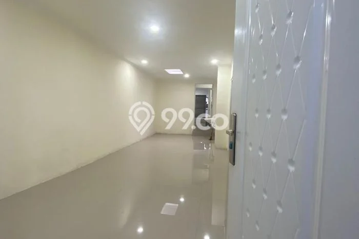 AREA BISNIS! Ruko di Cicaheum, Luas 102m2m², Lokasi Premium AREA BISNIS! Ruko di Cicaheum, Luas 102m2m², Lokasi Premium