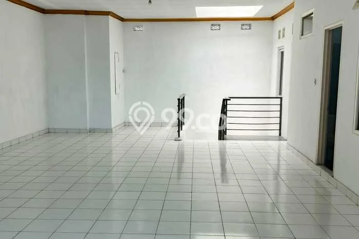 Area Ramai! Ruko Dijual di Padalarang untuk Bisnis Luas Bangunan 240m2 Area Ramai! Ruko Dijual di Padalarang untuk Bisnis Luas Bangunan 240m2