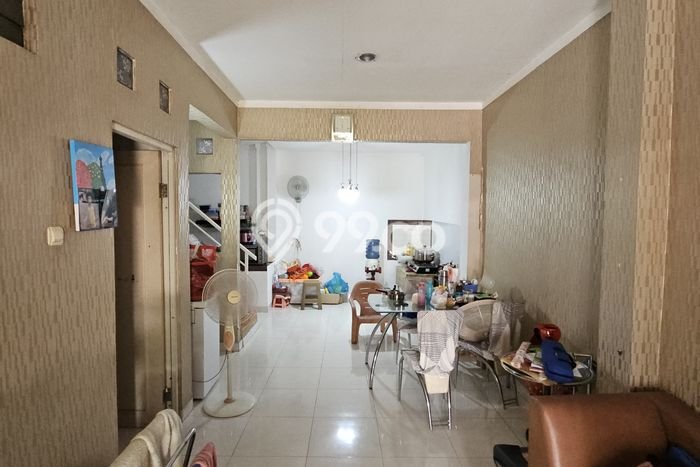 Rumah Modern 3 KT di Graha Raya Bintaro Tangerang Selatan Unfurnished Rumah Modern 3 KT di Graha Raya Bintaro Tangerang Selatan Unfurnished