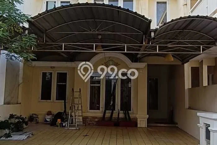 Rumah sewa siap pakai 4 KT di Pakuwon City, Surabaya Rumah sewa siap pakai 4 KT di Pakuwon City, Surabaya