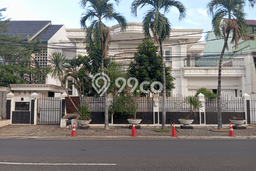Hunian Super Mewah dengan Akses Paling Strategis di Pondok Indah, Jakarta Selatan Hunian Super Mewah dengan Akses Paling Strategis di Pondok Indah, Jakarta Selatan