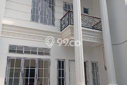 Dijual Rumah Strategis Bagus Punya 3 KT di Jagakarsa Jakarta Selatan SHM Dijual Rumah Strategis Bagus Punya 3 KT di Jagakarsa Jakarta Selatan SHM