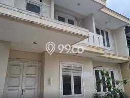 Dijual Rumah Mewah Megah Dengan View Eksklusif di Kemang, Jakarta Selatan Dijual Rumah Mewah Megah Dengan View Eksklusif di Kemang, Jakarta Selatan