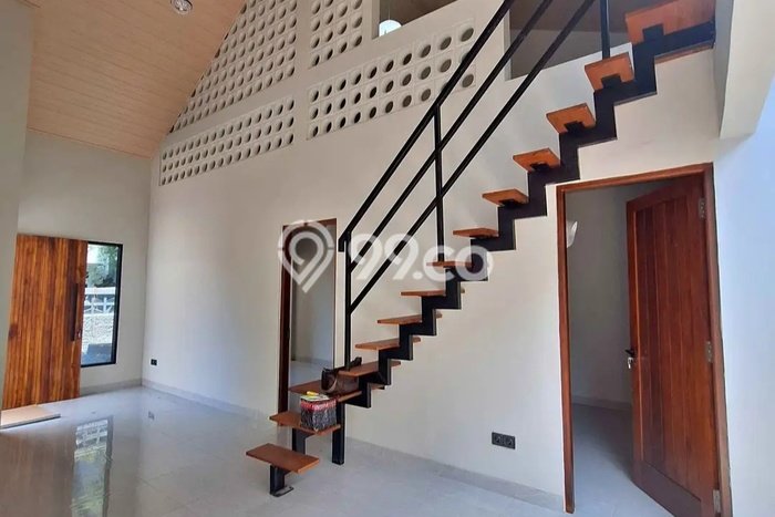 Jual Rumah Eksklusif 2 KT di Kerobokan, Badung Jual Rumah Eksklusif 2 KT di Kerobokan, Badung