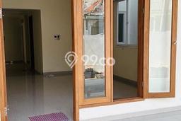 Rumah Modern Cantik 8 KT Bisa Langsung Pindah di Kemayoran Rumah Modern Cantik 8 KT Bisa Langsung Pindah di Kemayoran