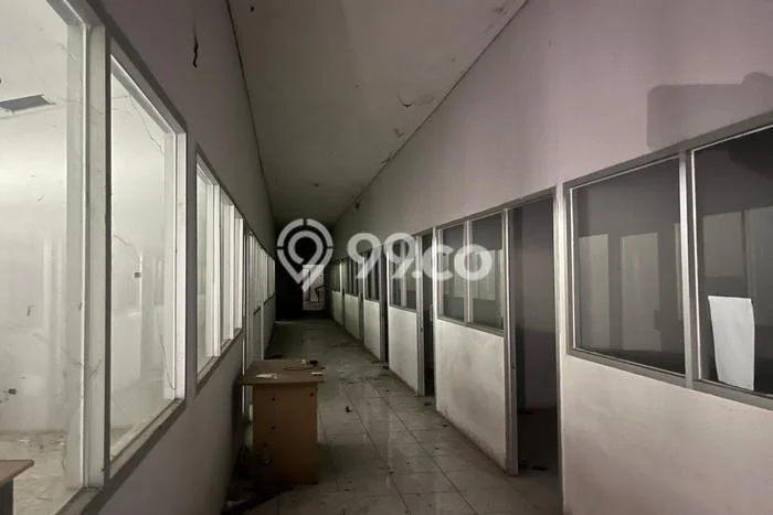 Gudang Disewa di Bekasi dengan LB 1600m2 Area Komersial Ramai Gudang Disewa di Bekasi dengan LB 1600m2 Area Komersial Ramai